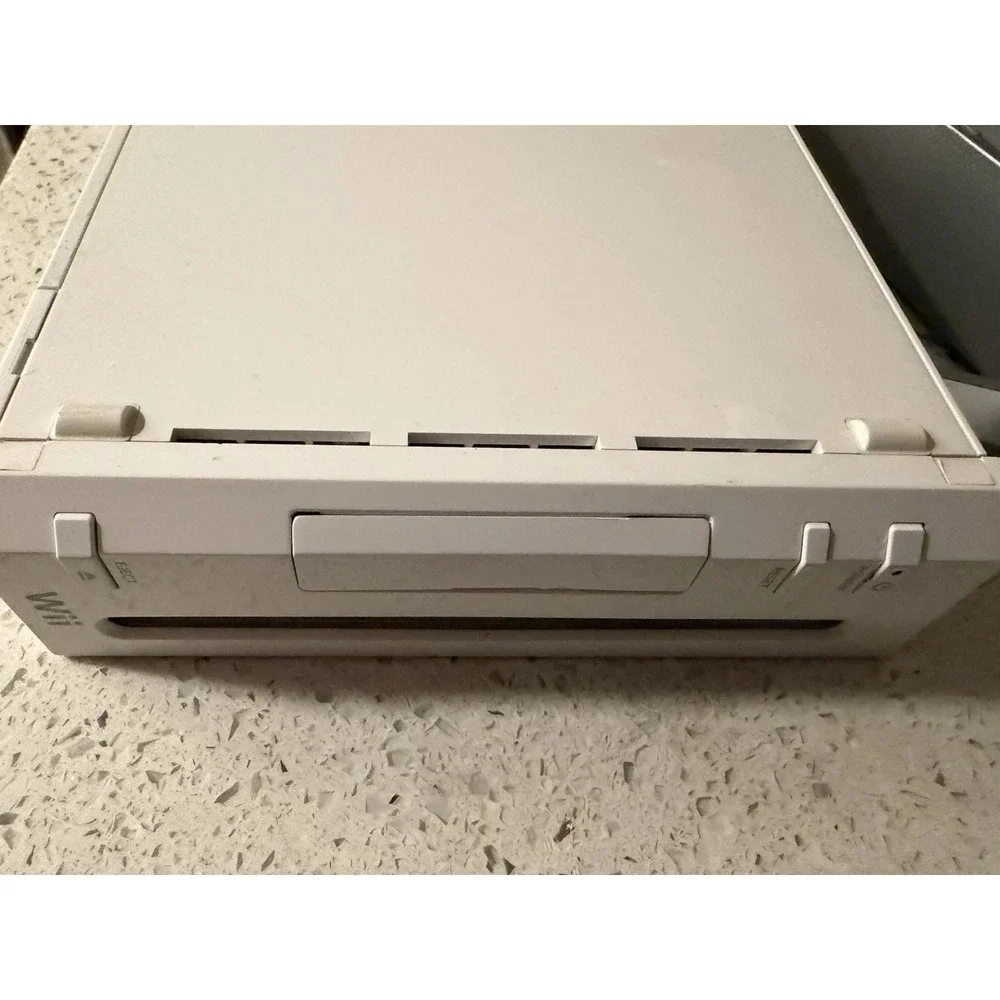 nintendo wii‎ console No Controller Tested Works Perfectly With Stand
